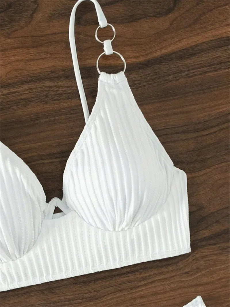 Bañadores acanalados