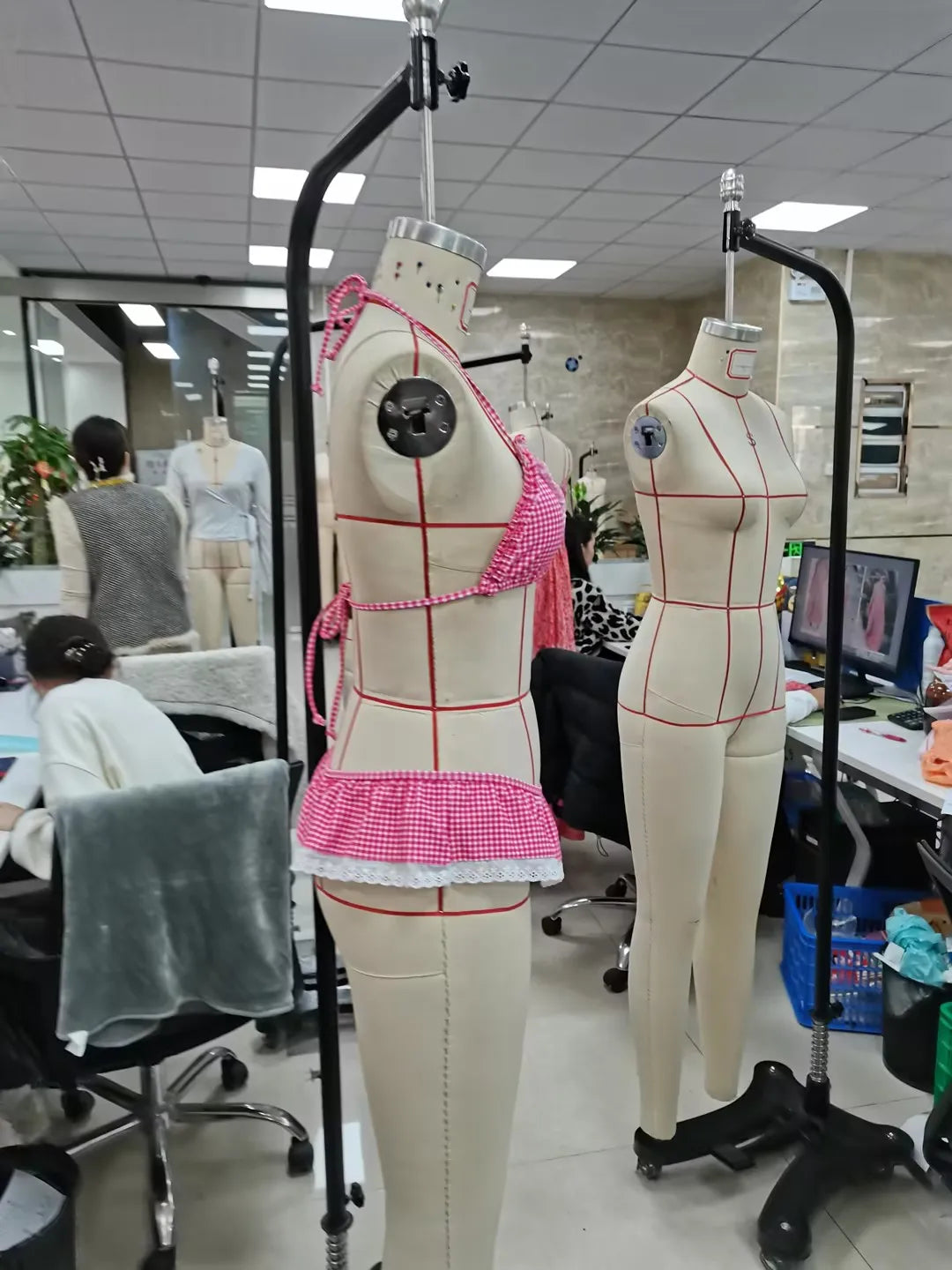 Combhasaki-Conjunto de Bikini de 2 piezas para mujer, traje de baño con cordones, cuello Halter, ribete de volantes, sujetador acolchado + falda de Tanga, traje de baño de verano
