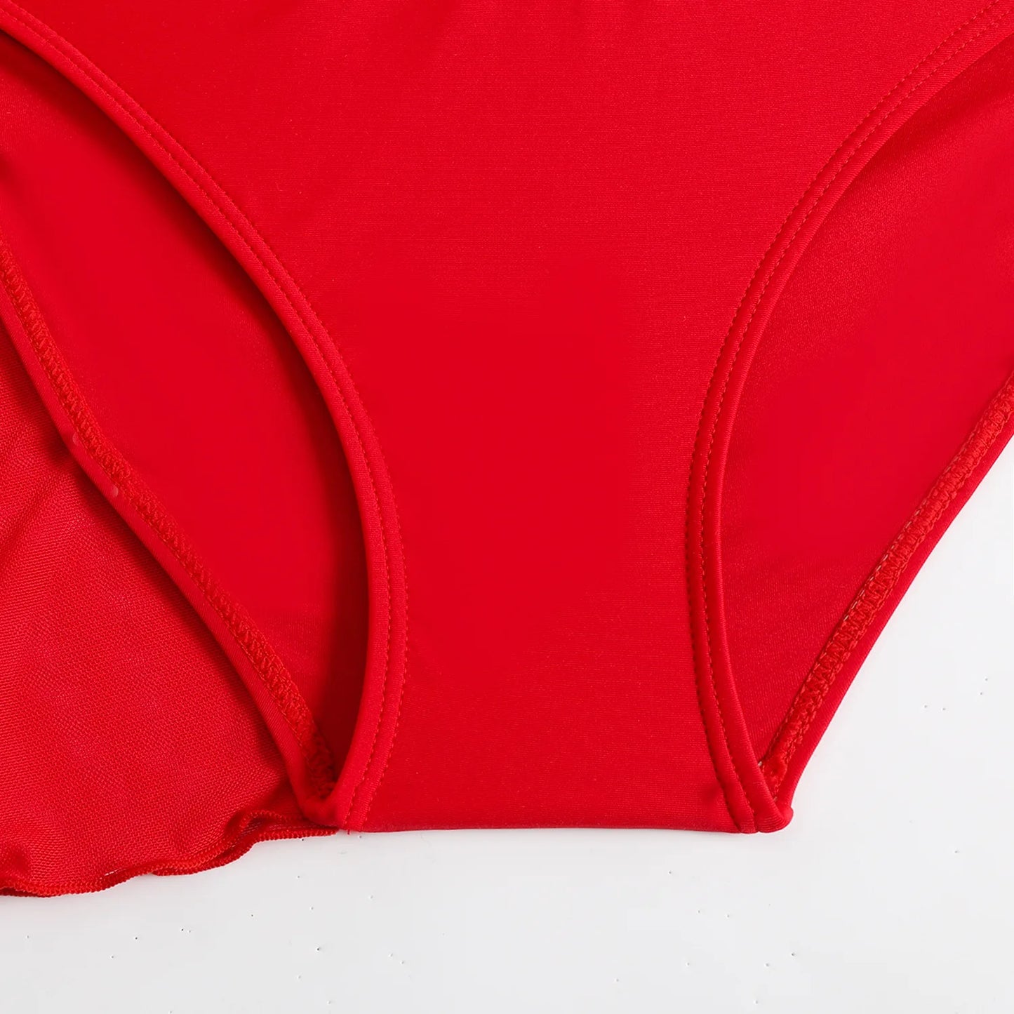 Bikinis sexys Trajes de baño femeninos Traje de baño de cuatro piezas