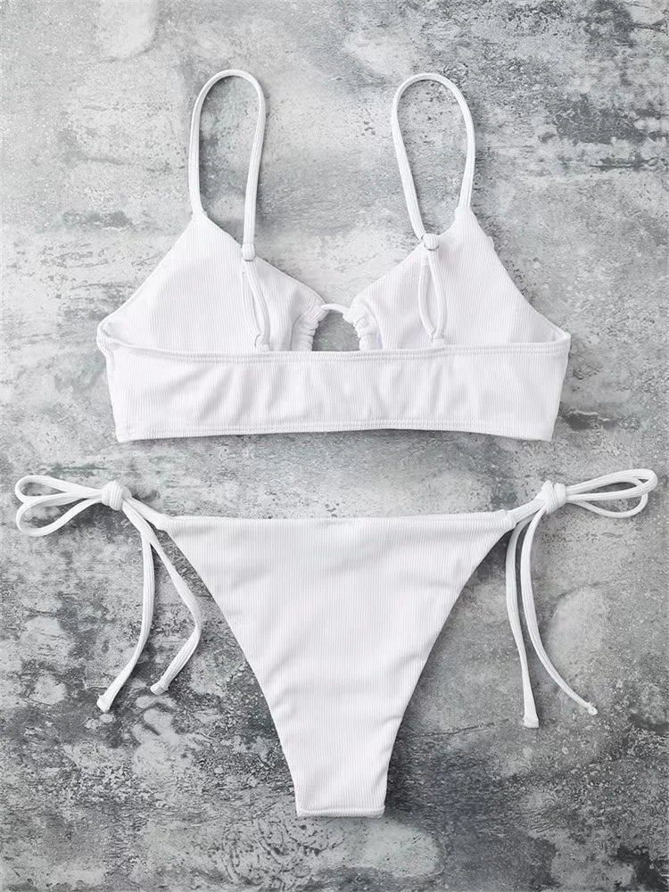 Bikini brasileño liso de cintura baja para mujer, traje de baño Sexy de dos piezas, ropa de playa, 2024