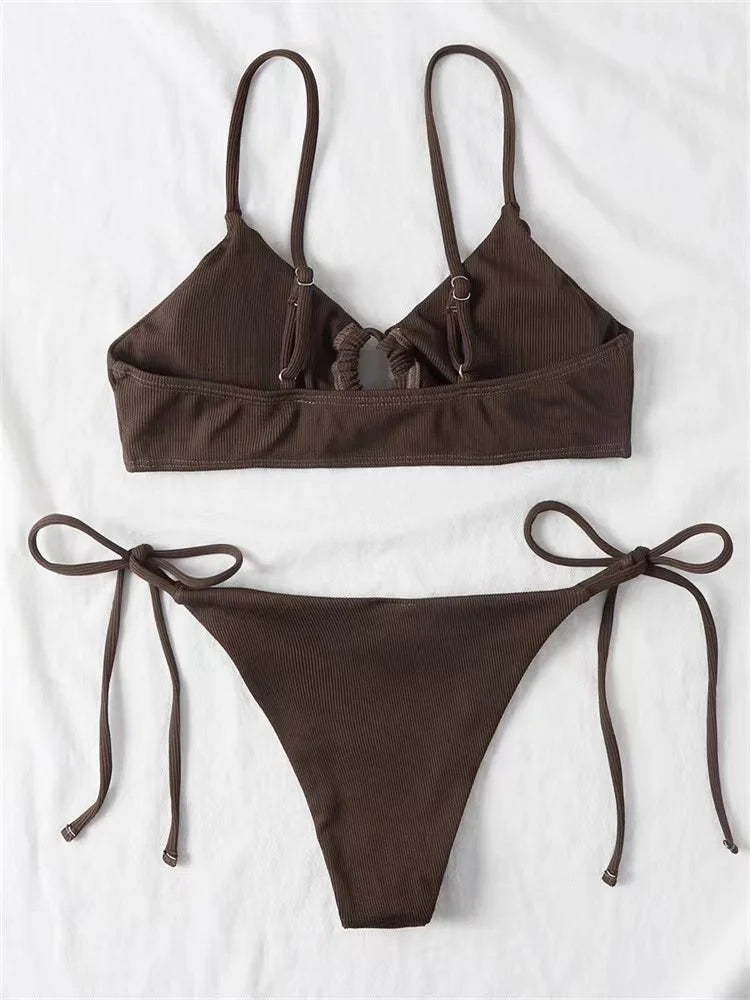 Bikini brasileño liso de cintura baja para mujer, traje de baño Sexy de dos piezas, ropa de playa, 2024