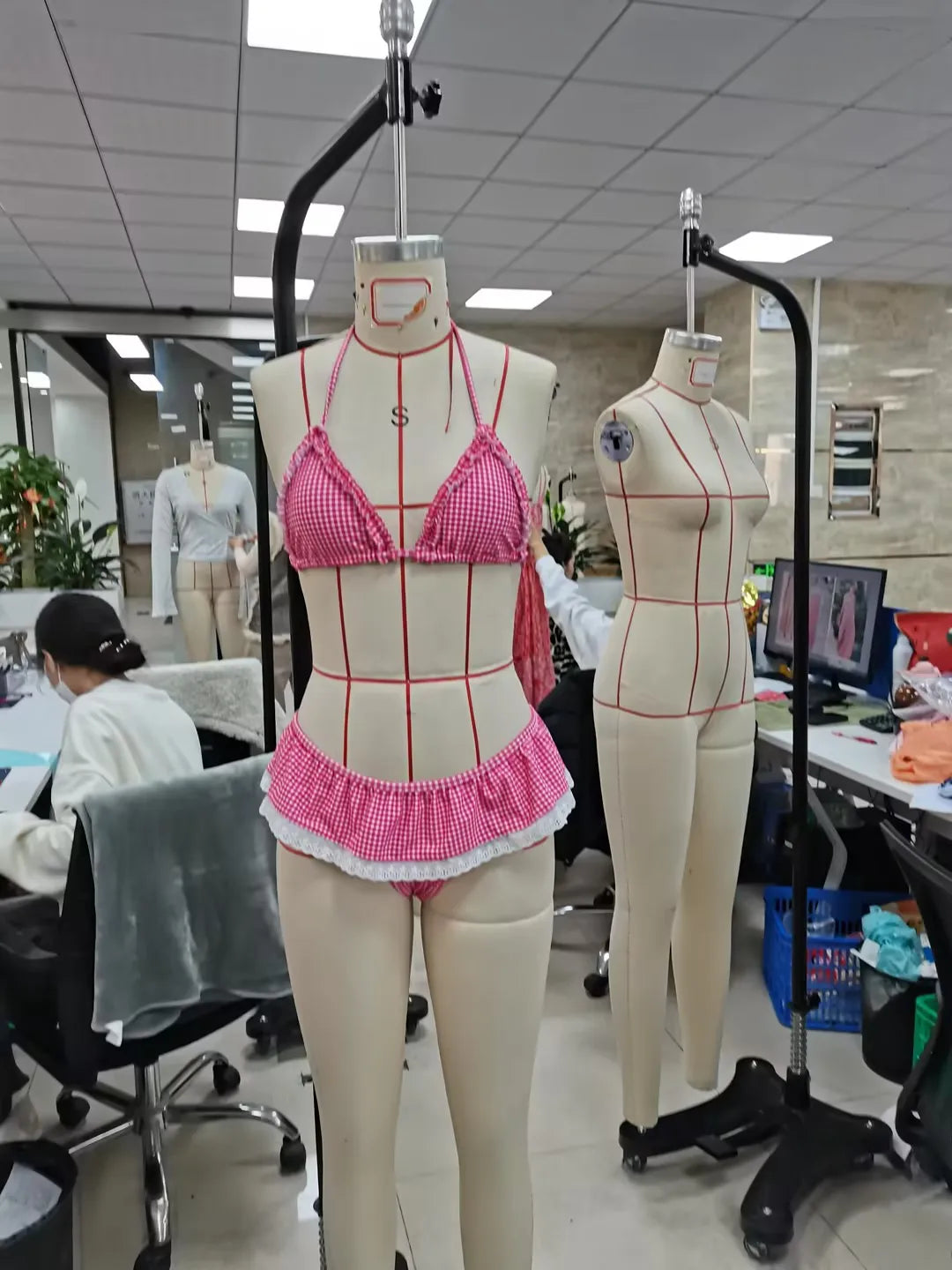 Combhasaki-Conjunto de Bikini de 2 piezas para mujer, traje de baño con cordones, cuello Halter, ribete de volantes, sujetador acolchado + falda de Tanga, traje de baño de verano